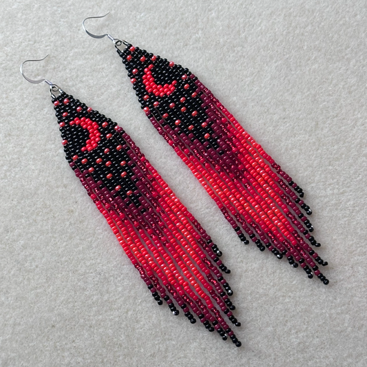 Hvrēssē Kolaswv Catē (Red Moon & Stars) Brick Stitch Fringe Beaded Earrings