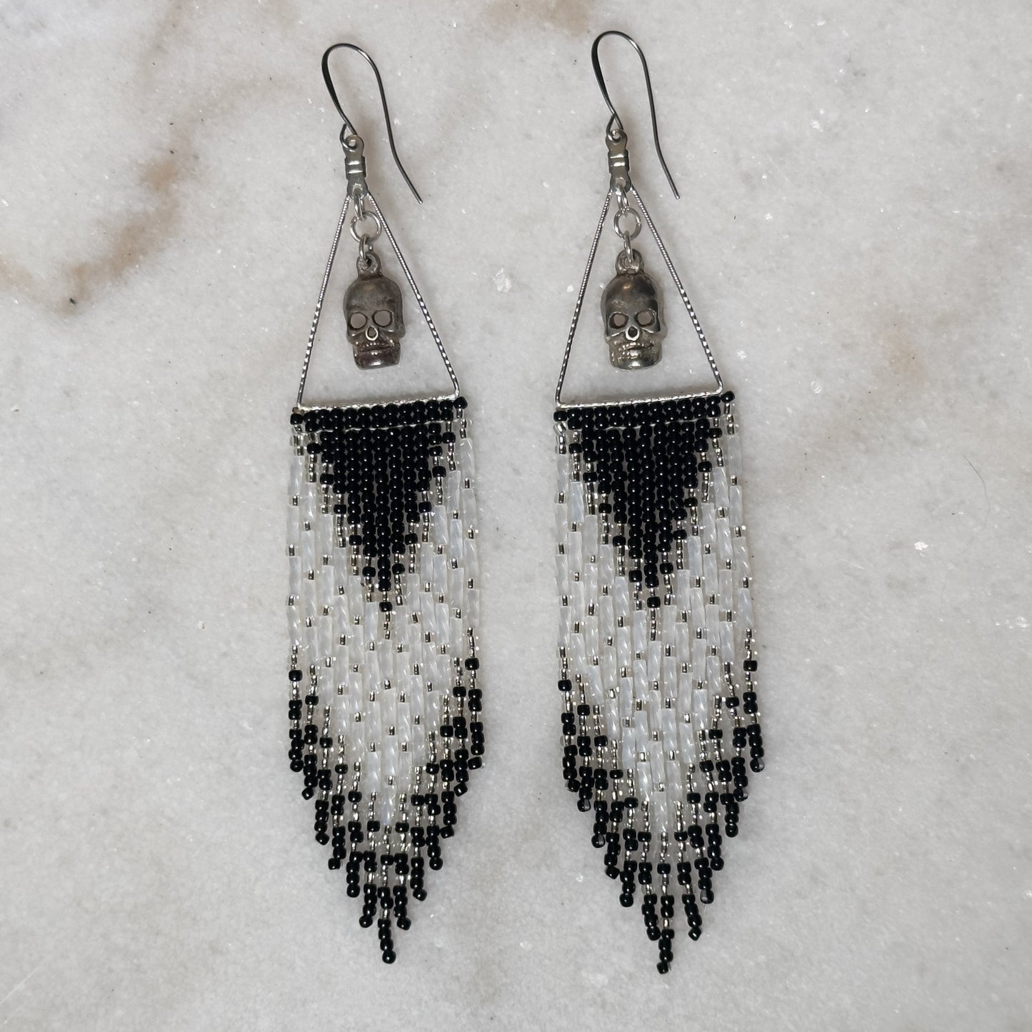 Ekv-fone (Skull) Brick Stitch Fringe Beaded Earrings