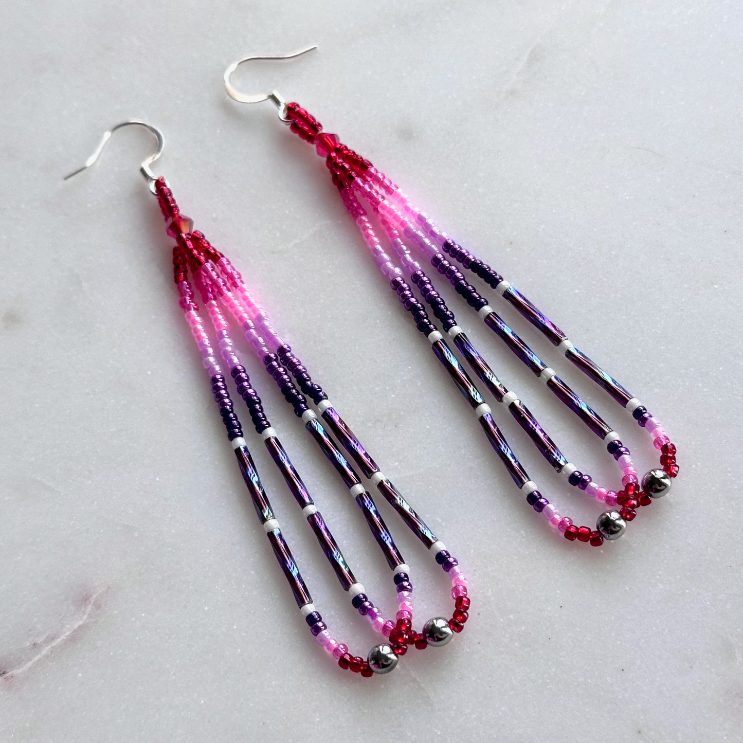 Oskē-wvske Pvkanv-Catuce (Red Plum Rainmist) Beaded Loop Earrings