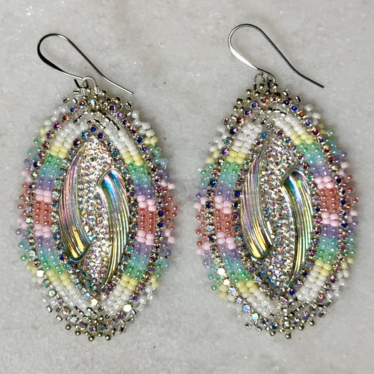 Oske entacv Rvfo (Winter Rainbow) Flat Beadwork Earrings